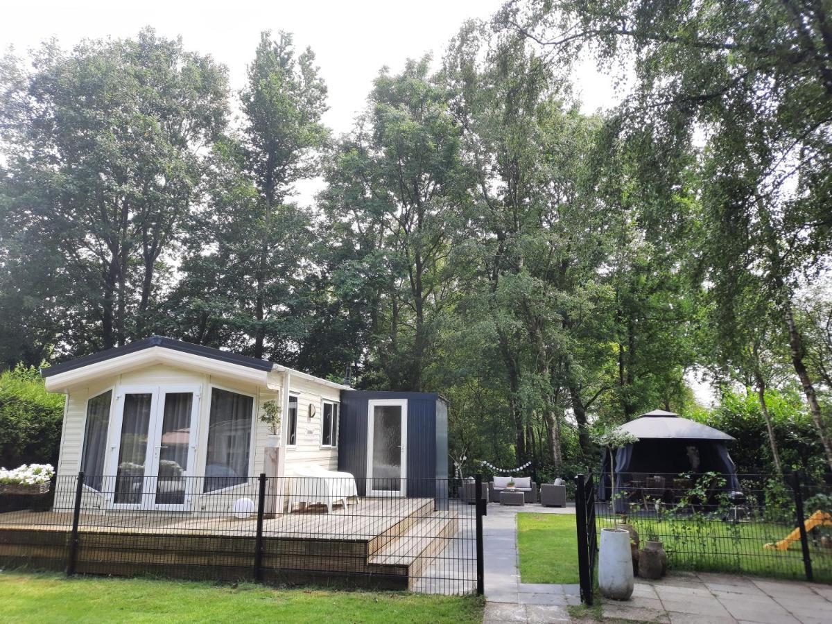 Vakantienoord, Chalet 6P With Veranda, Located In Friesland, 5 Stars Camping On The Lake Suameer Luaran gambar